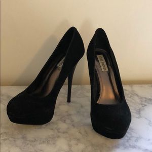 Steve Madden Black High Heel Pumps